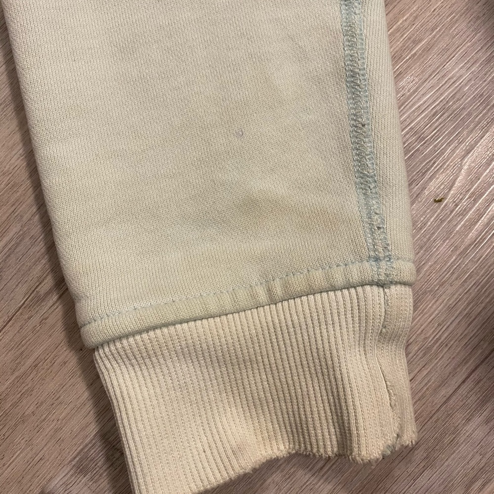 Used condition Lululemon scuba size 2 - Picture 6 of 6